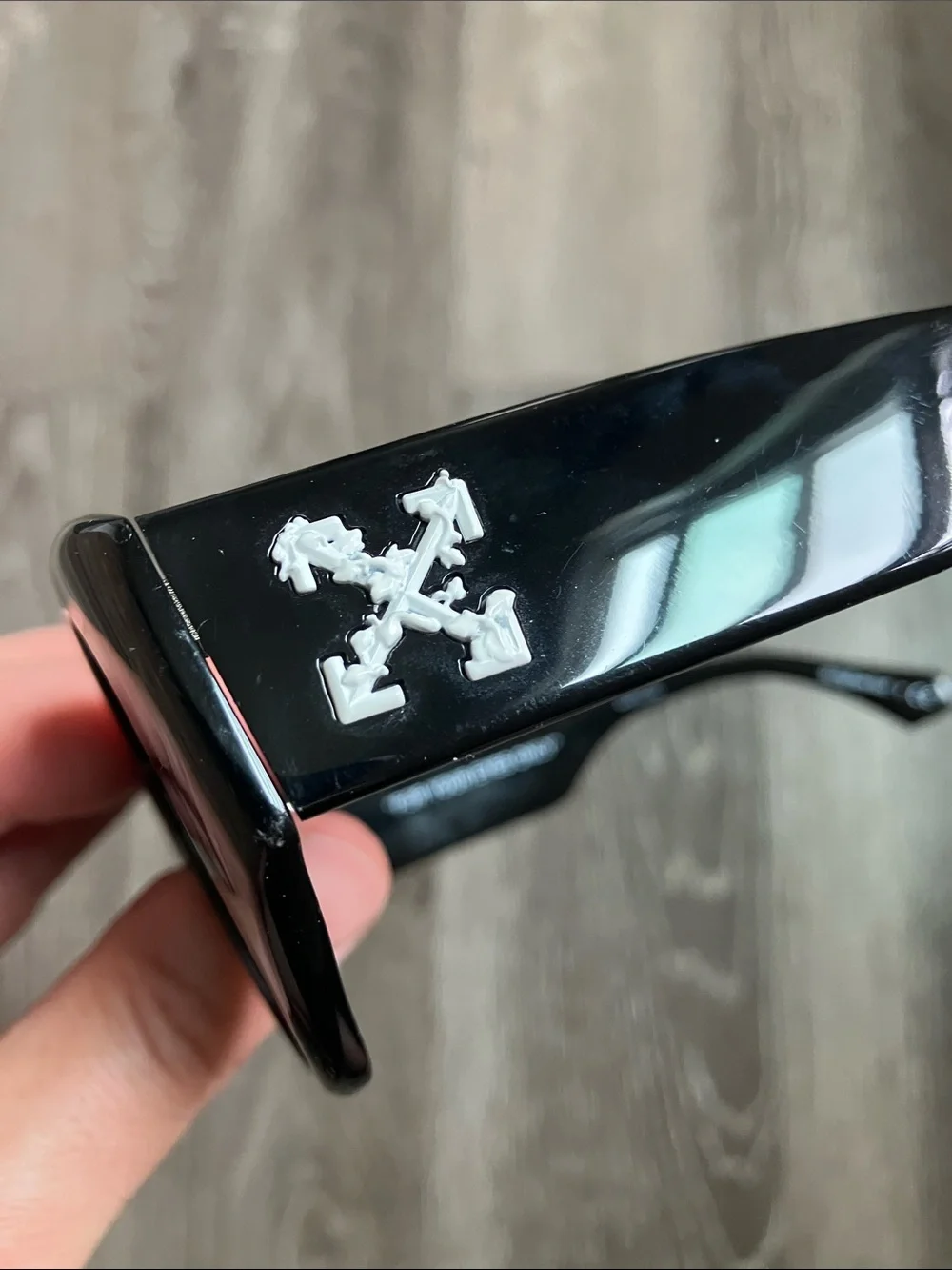 OFF-WHITE X SUNGLASS HUT Sunglasses